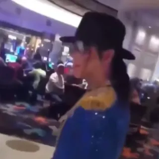 YALL IT'S MICHAEL JACKSON